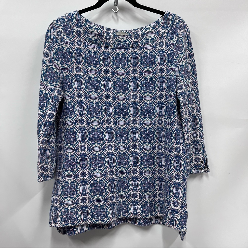 T by Talbots Blue White Pink damask medallion M Geometric Blouse boatneck FLAWED